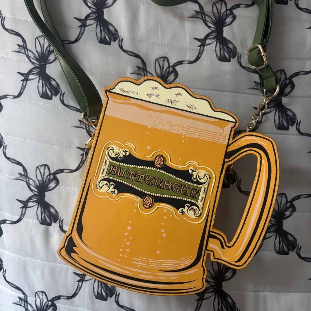 Universal Studios Butterbeer Mug Bag with Green Strap